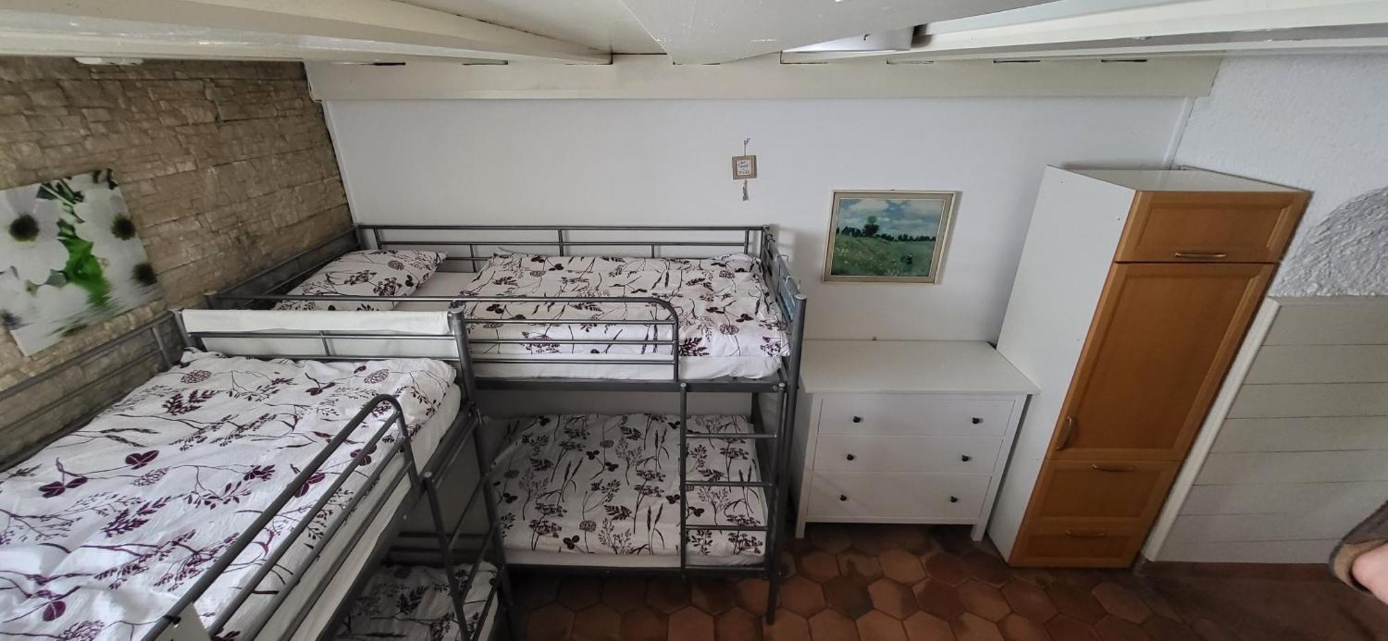 Lesce Hostel Dış mekan fotoğraf